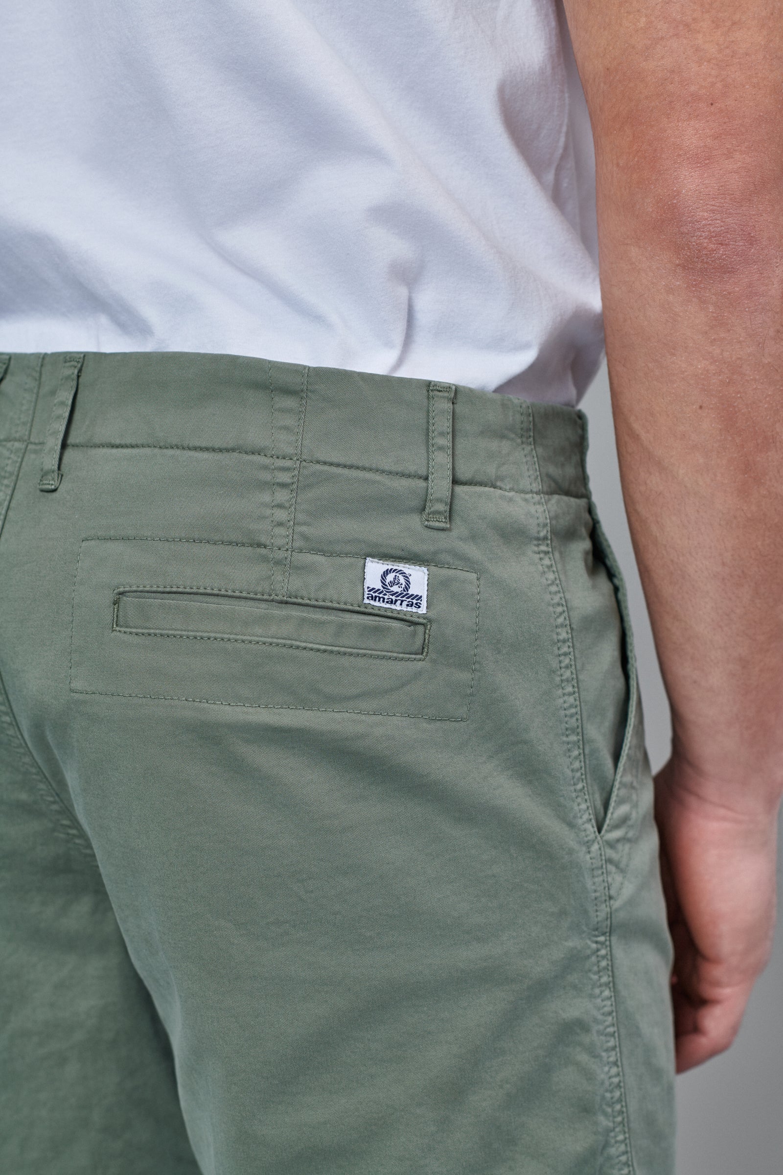 Pantalón ESTAY khaki
