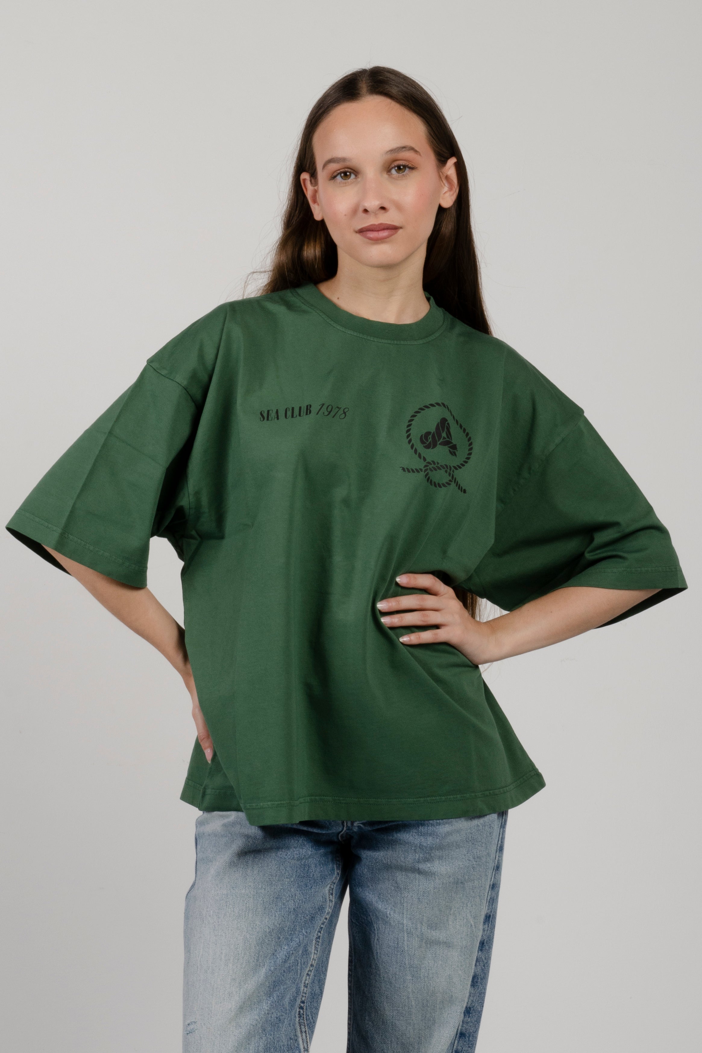 camiseta amarras unisex color verde con estampado náutico en pecho y espalda