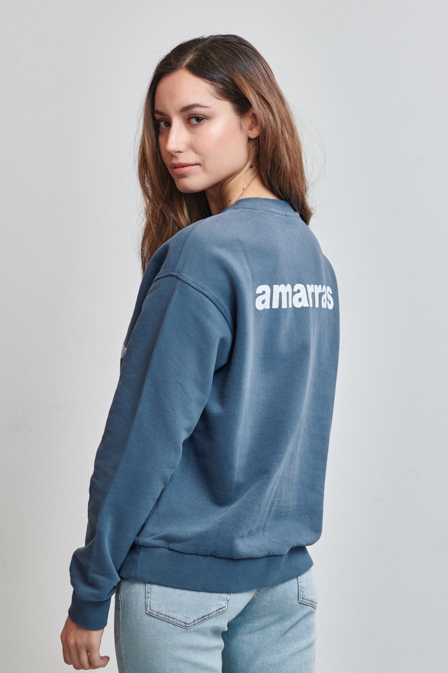 Sudadera azul marino de mujer con logo de amarras en pecho y espalda