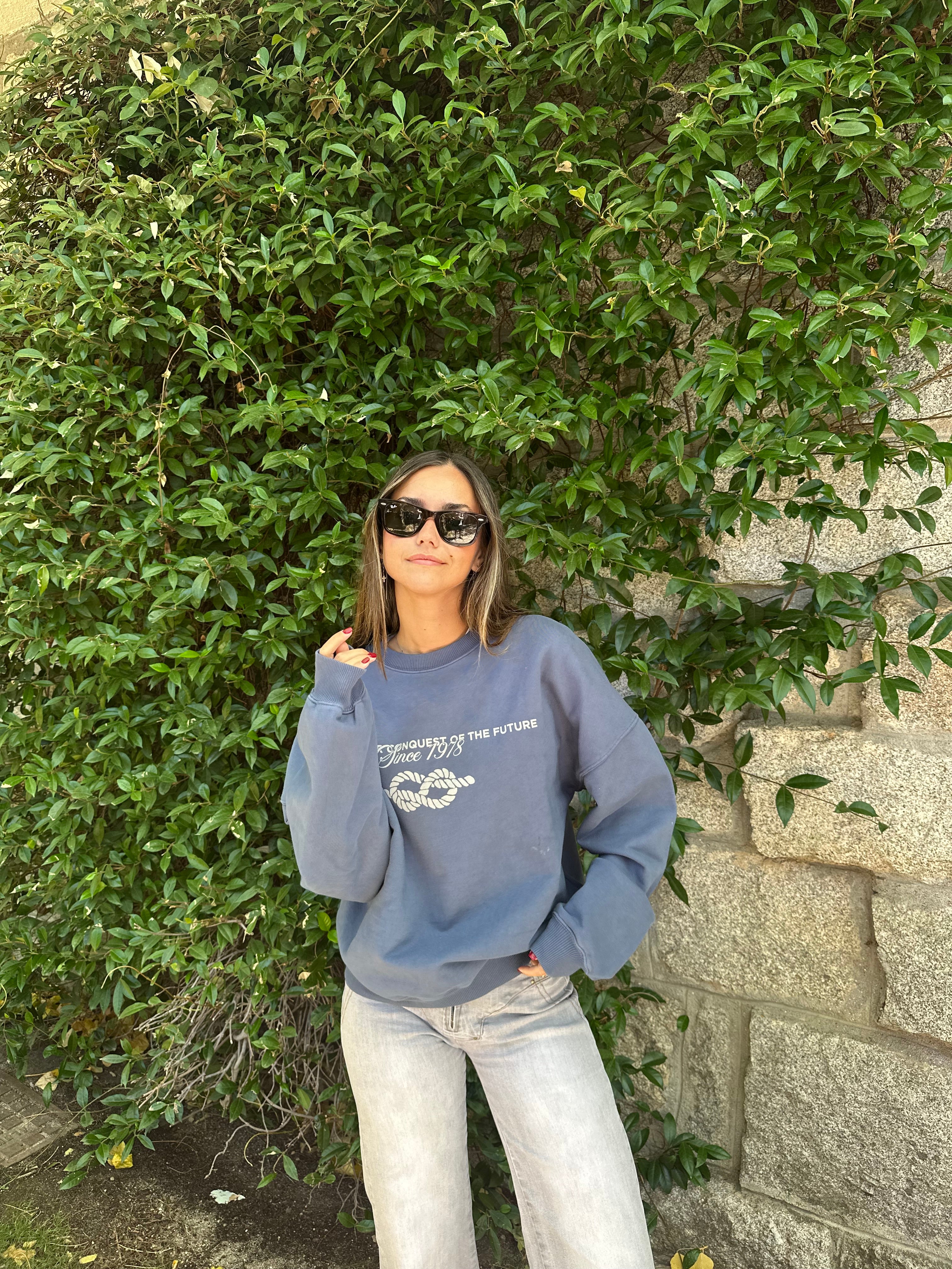 sudadera amarras unisex  azul marino con estampado náutico en pecho y espalda