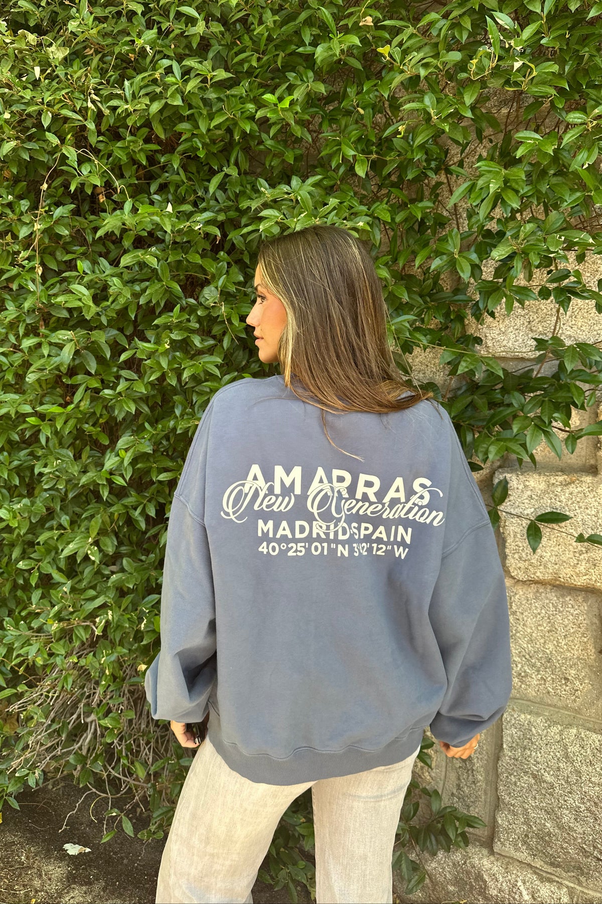 sudadera amarras unisex azul marino con estampado náutico en pecho y espalda