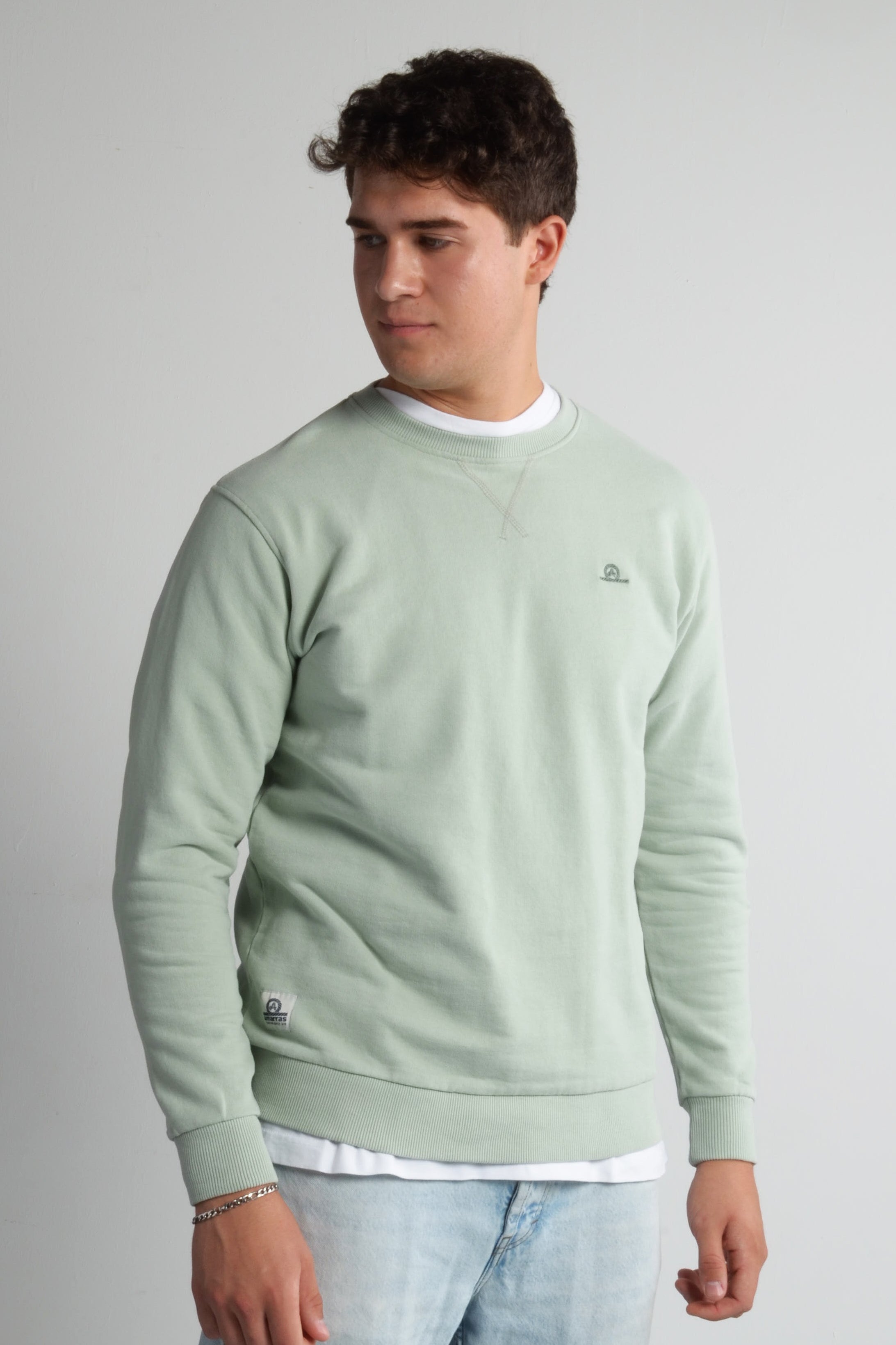 sudadera de moda clasica amarras volpe de hombre en verde claro con logotipo bordado en verde contraste en el pecho icono amarras con corte regular fit