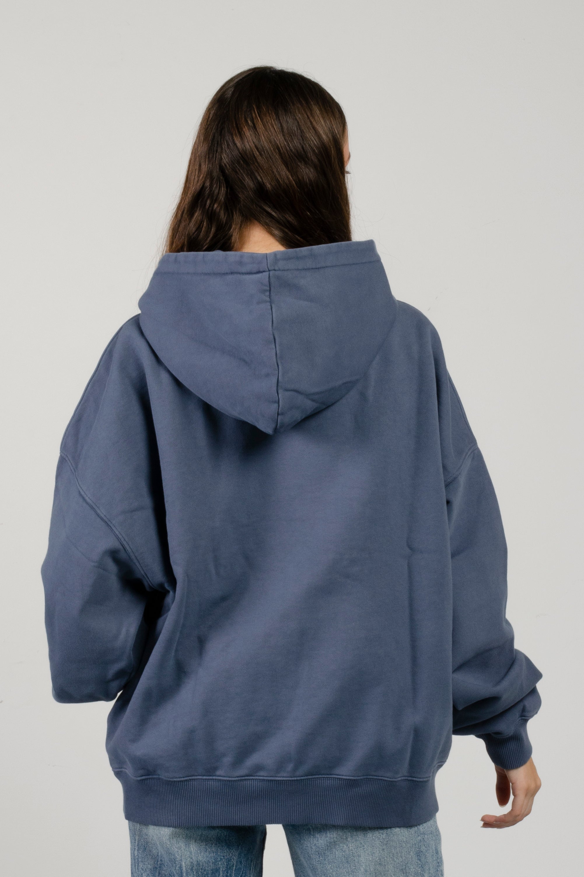 sudadera con capucha amarras waterfront de mujer en color azul marino con serigrafia en pecho y corte boxy xon inspiración náutica